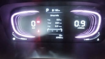 Cần tiền gấp nên bán lại. Xe gia đình, Mới chạy 20,000km,