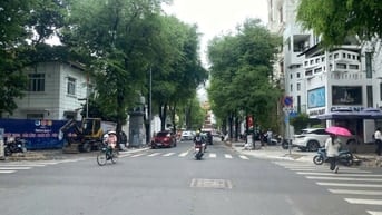 Cho thuê căn góc 37 Phùng khắc khoan và nguyễn văn thủ, P, Đakao Q1 