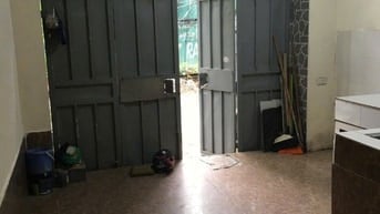 Cho thuê nhà ngõ 76 An Dương, Tây Hồ, DT 60m2, 2 tầng, ngõ ô tô tránh