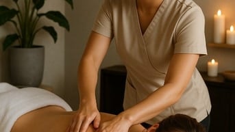 TUYỂN NHÂN VIÊN NỮ MASSAGE Q1 VS 7 TIỀN TÍNH THEO TUA