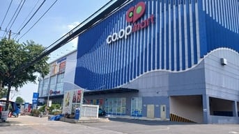 Tuyển 8 Nhân Viên Trực Quầy Bán Hàng/Tạp Vụ