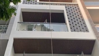 Cho Thuê Nhà 1 Trệt 3 Lầu Đường Sư Vạn Hạnh, Phường 12, Quận 10
