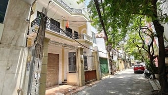 CHO THUÊ NHÀ 120M2*4 LÀM VĂN PHÒNG TT CẦU GIẤY.
