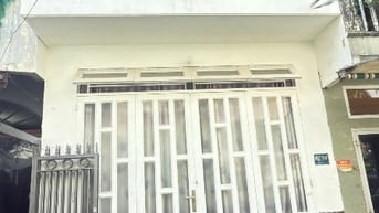 Bán nhà 2 mặt hẻm, xe hơi vào tận cửa, đường Lê Quang Định, Phường 11,