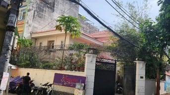 BÁN NHÀ 28 ĐƯỜNG TRẦN CAO VÂN, Q. PHÚ NHUẬN 