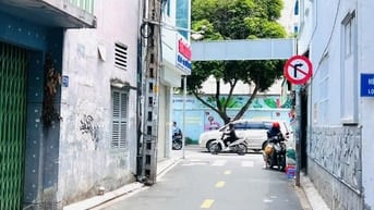 Bán nhà Trần Khắc Chân, Phú Nhuận, 23m2, 2 lầu,  4,65 tỷ