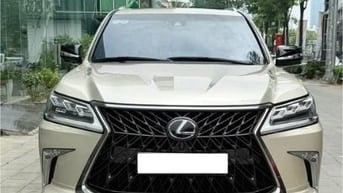 Bán Lexus LX570 Super Sport sản xuất 2018, màu vàng cát sa mạc.