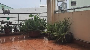 Cho nữ thuê phòng lầu 2 ở Lê Văn Sỹ quận 3 giá 3.5 triệu 