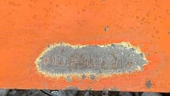 Thanh lý máy đào bánh xích Hitachi ZX200-1