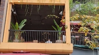 Bán nhà mặt phố Trần Đại Nghĩa, DT 42 m2, 2 mặt tiền KD, ở & KD luôn! 