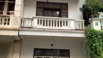 Cho thuê nhà trong ngõ phố Giảng Võ (khu nhà giáp bến xe Kim Mã)