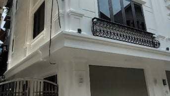 BÁN NHÀ MỚI ĐẸP PHỐ ĐỘI NHÂN DT 41M X 7 TẦNG THANG MÁY Ô TÔ  19.6 TỶ