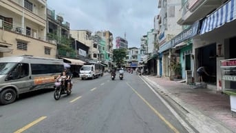 Cần bán nhà hẻm 22 Lữ Gia đường nội bộ thông 7m. khu an ninh, yên tỉnh