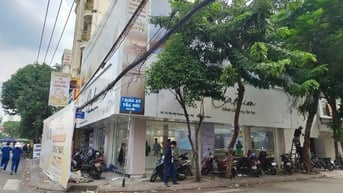 CẦN GẤP 1 NAM GIỮ XE CỬA HÀNG TRANG SỨC TỪ 7H-19H Ở TÂN MỸ - QUẬN 7