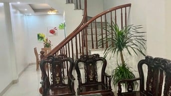 BÁN NHÀ 4T/39M, ĐƯỜNG Ô TÔ THÔNG, GIÁ 5 TỶ, TRUNG TÂM TỔ 15 YÊN NGHĨA.