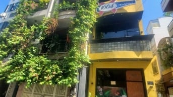 Ban nhà vị trí đep.  Quân 1 . 