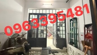 Thím mười kẹt tiền cần bán nhà gấp