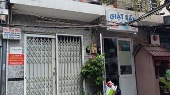 Cần bán 2 căn nhà ngay trung tâm quận 1 