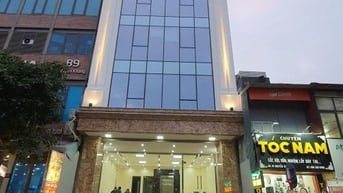 Cho thuê nguyên tòa 8 tầng 1 hầm tại Cầu Giấy đã đủ PCCC - thông sàn