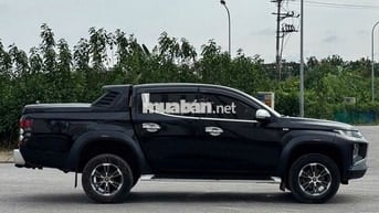 Bán Mitsubishi Triton 2021 4x2 AT màu đen full đồ