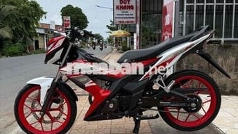 Sonic trắng đỏ lướt 4 ngàn km