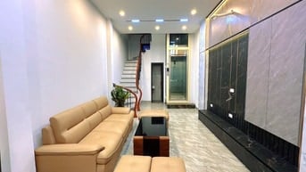 HIẾM - TÂY HỒ - 6 TẦNG THANG MÁY - NHÀ ĐẸP Ở NGAY - HỒ TÂY - 30M - 7.6