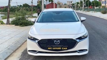 Mazda 3 2020 Sedan 1.5L Luxury - 110000 km