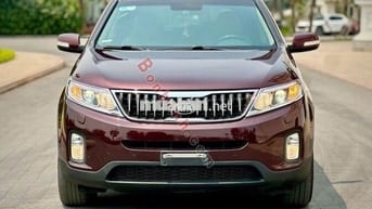 Kia Sorento full xăng 2018 chạy 9v zin.