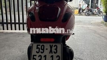 Cần bán Vespa sprint 125cc màu hồng