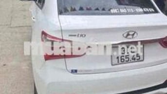 Hyundai Grand i10 2020 bản thiếu.