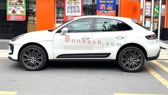 Porsche Macan 2024 được dán full PDF