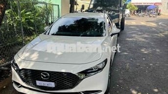 Mazda 3 2023 1.5L Luxury - 33000 km