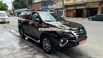 Toyota Fortuner 2017 full xăng 15 v