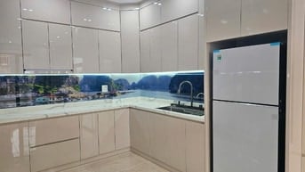 Bán nhà mặt phố Đông Quan - Nhà đẹp - Kinh doanh tốt - Thang máy
