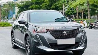 Peugeot 2008 Allure 1.2 AT 2025