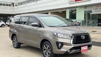 Toyota Innova 2022 E 2.0 MT - 90000 km
