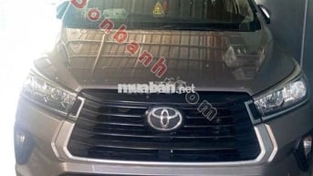 Xe Toyota Innova 2.0E 2020