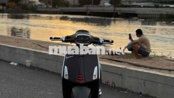vespa sprin siêu lướt bản S đen nhám như xe new