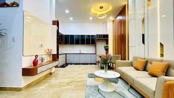 Nhà Bao Rẻ Chốt Nhanh - Đường Trần Quang Diệu, Q3 - Giá: 3 Tỷ 1/ 66m2