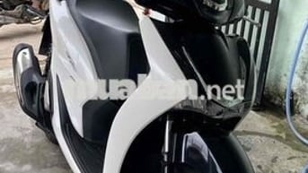 Sh 150 ABS trắng đen sporty. odo 17450km.