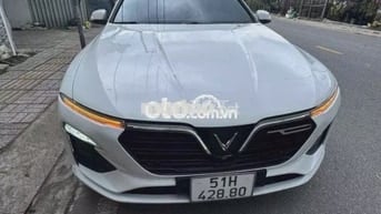 Vinfast lux a 2.0 xe đẹp giá êm cho anh em