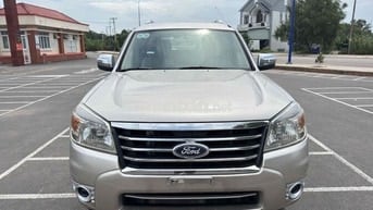 Ford Everest 2009 2.5L 4x2 MT - 98 km