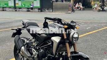 cần bán CB300R đen | chất xe còn rất đẹp