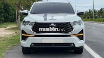 Toyota Innova Cross Xăng Điện 2024 - 12000 km