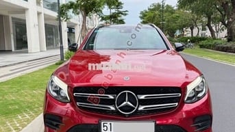 Xe Mercedes Benz GLC 300 4Matic 2018 -Màu đỏ