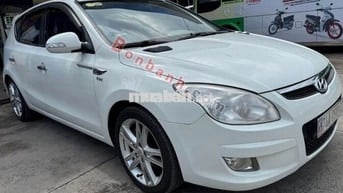 Hyundai i30 CW 1.6 AT 2009 - Màu Trắng
