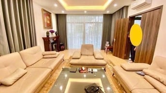 Chính chủ bán gấp nhà Mặt phố Xã Đàn giá 37 tỷ, 70mx6 tầng, nở hậu