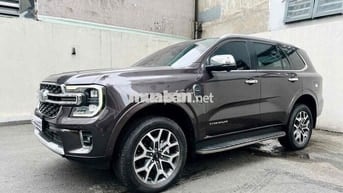 FORD EVEREST TITANIUM 4X4