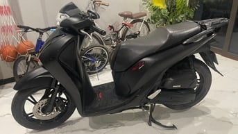 Chính chủ bán xe SH150i-2018 màu đen sport