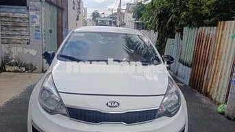 Kia Rio 2016 1.4 AT Sedan - 145000 km